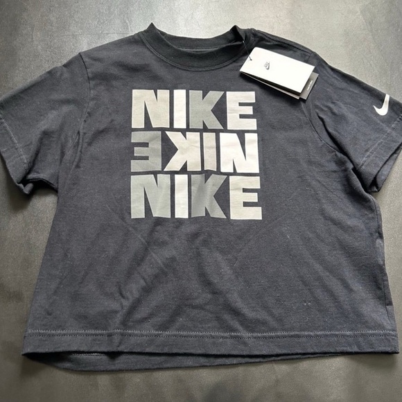 NWT Nike Athletic Set Girls Youth Size Small - Picture 2 of 4